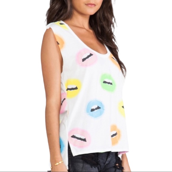 CHASER Neon Lips Tee White Sleeveless Hi-Lo - Picture 10 of 10